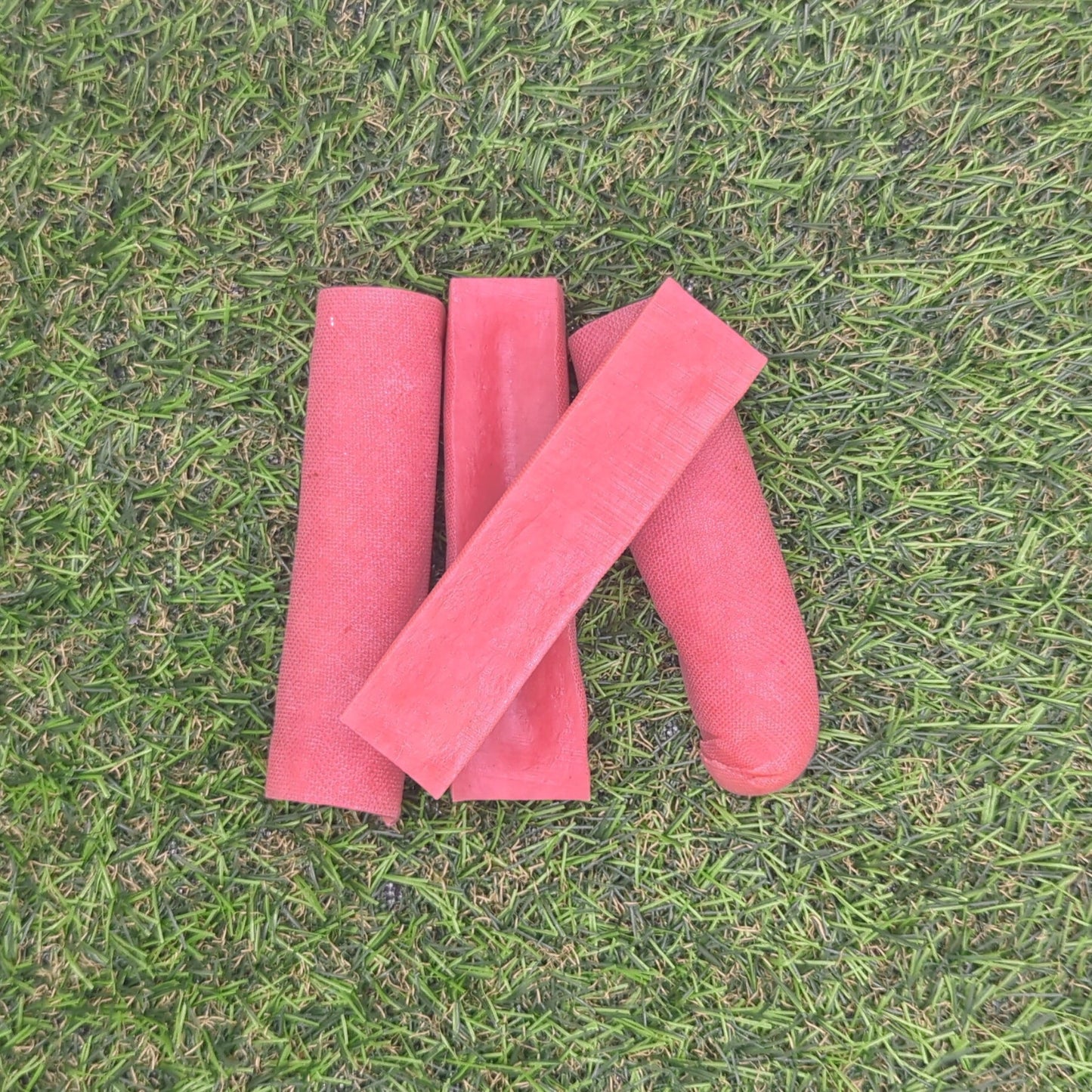 Strawberry Yak Chew Small (S)