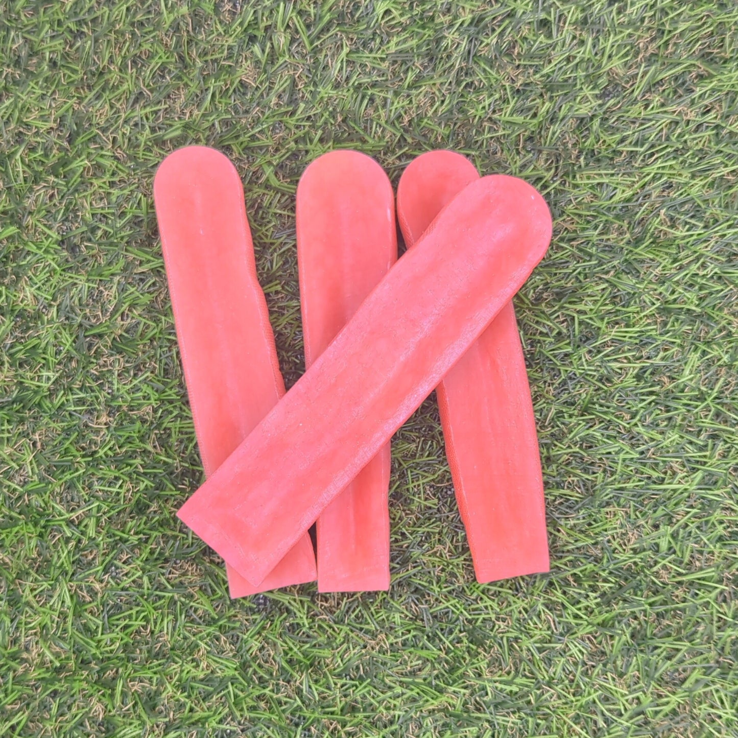 Strawberry Yak Chew Medium (M)