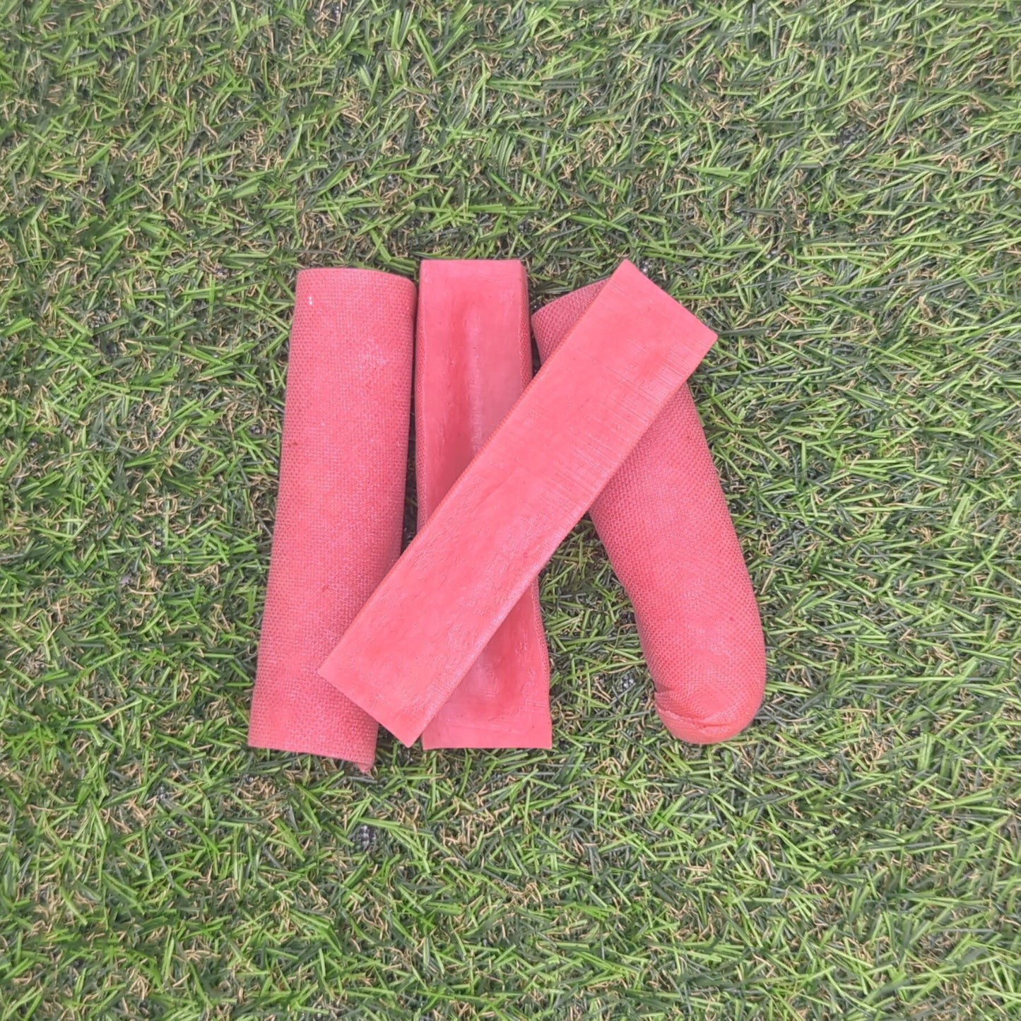 Strawberry Yak Chew Small (S)