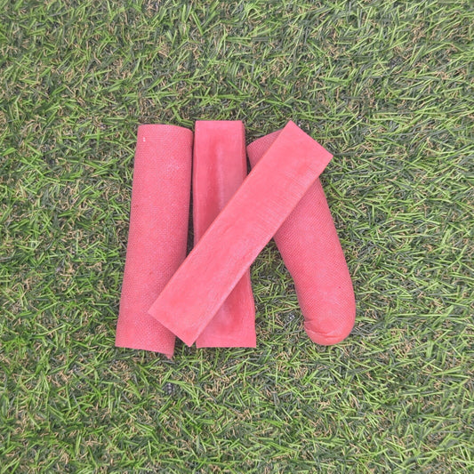 Strawberry Yak Chew Small (S)