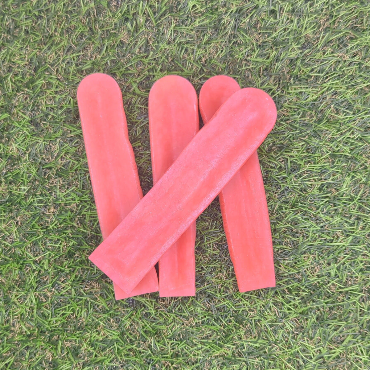 Strawberry Yak Chew Medium (M)